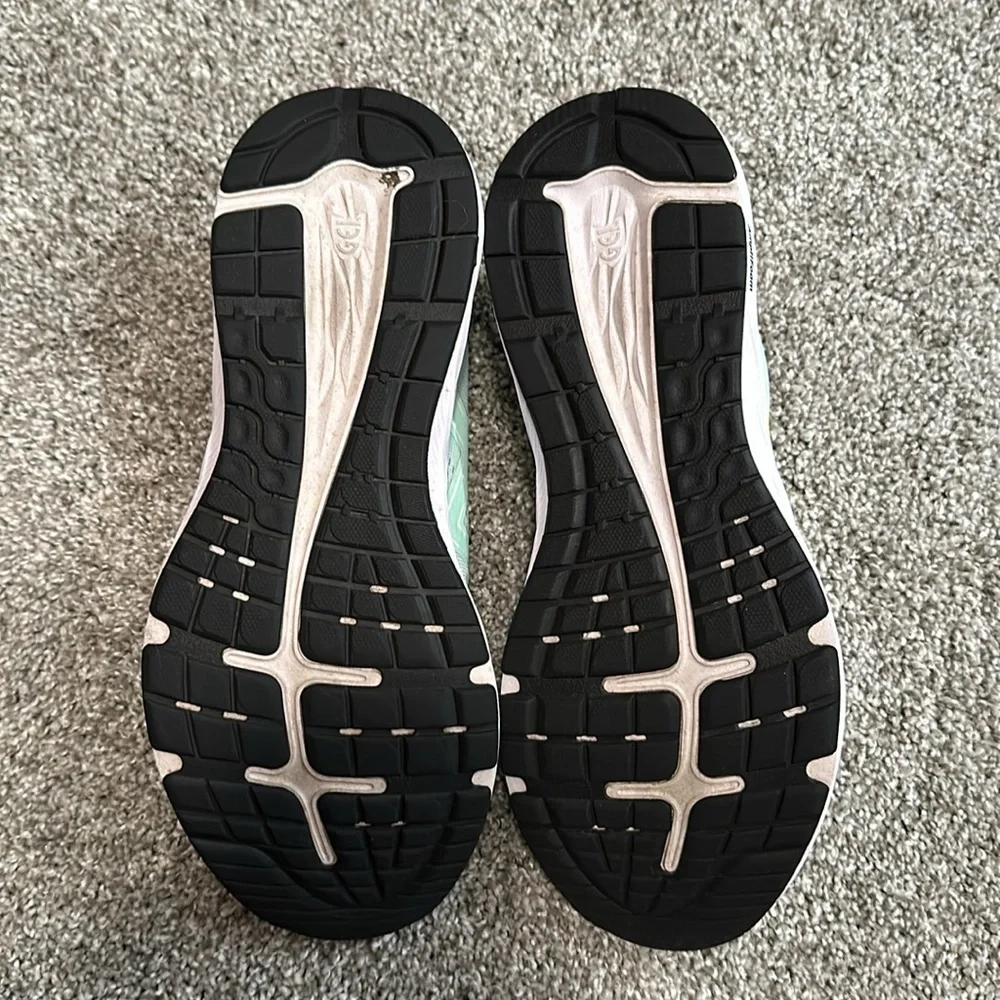 ASICS Women’s Athletic Shoes Mint Green Size 10 - Picture 6 of 7